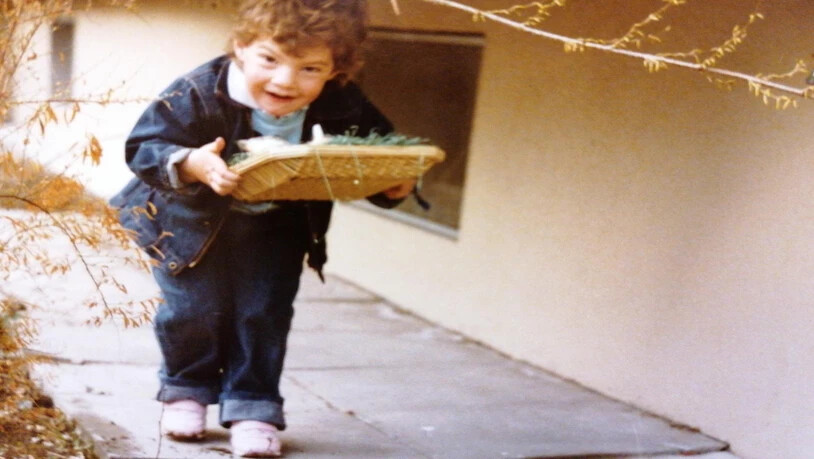 Welches Kind hat hier frisch sein Osternest entdeckt?