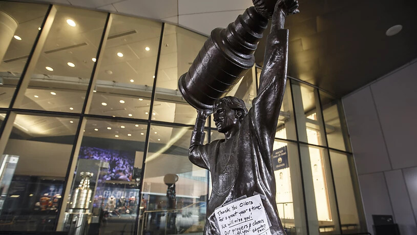 In Edmonton ist Wayne Gretzky in Erinnerung an die legendären Stanley-Cup-Triumphe der Oilers als Statue verewigt