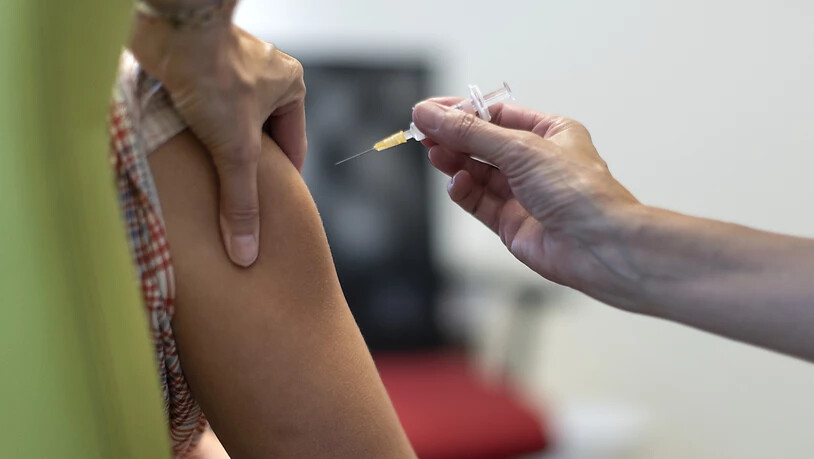 Eine ehemals am Weltwirtschaftsforum in Davos gegründete Impfallianz will klare Regeln für die Verteilung eines Impfstoffes, nach dem derzeit vielerorts geforscht wird. (Archivbild)