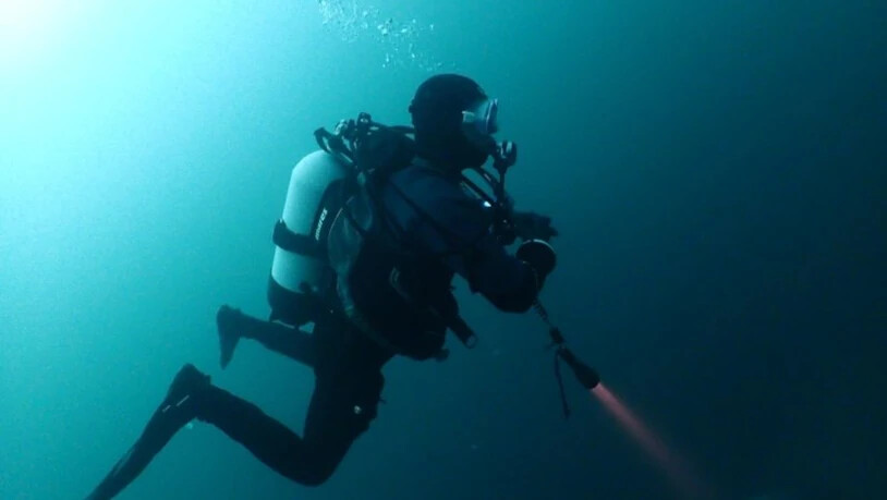 Unterwegs im Walensee: Markus Tobler taucht mit viel Leidenschaft. Pressebild