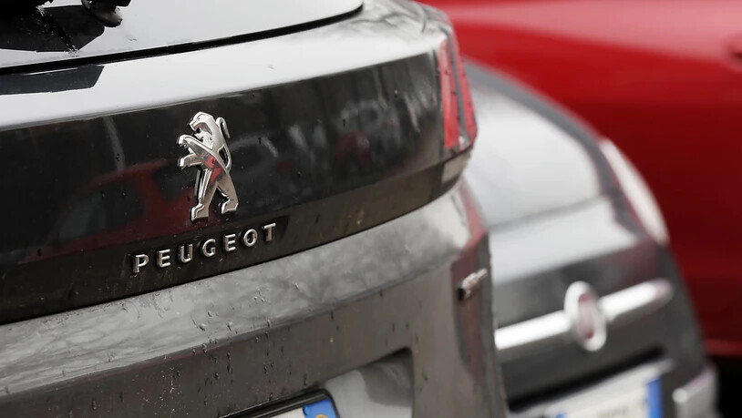 Die Autokonzerne Fiat Chrysler und Peugeot wollen auf Dividendenzahlungen für das abgelaufene Geschäftsjahr 2019 verzichten. (Symbolbild)