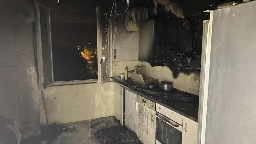 Ausgebrannt: Die Küche in einer Freiburger Wohnung. Die Brandursache ist unbekannt.