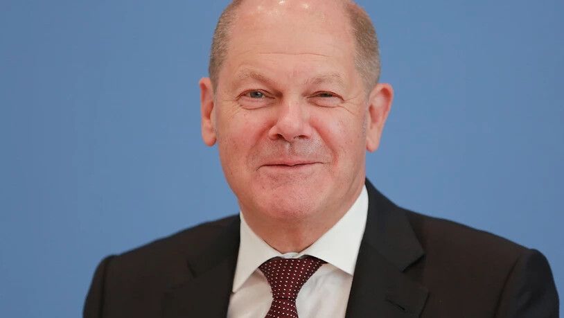 Der deutsche Finanzminister Olaf Scholz hat für den Monat April mit einem massiven Einbruch bei den Steuereinnahmen zu kämpfen. (Archivbild)