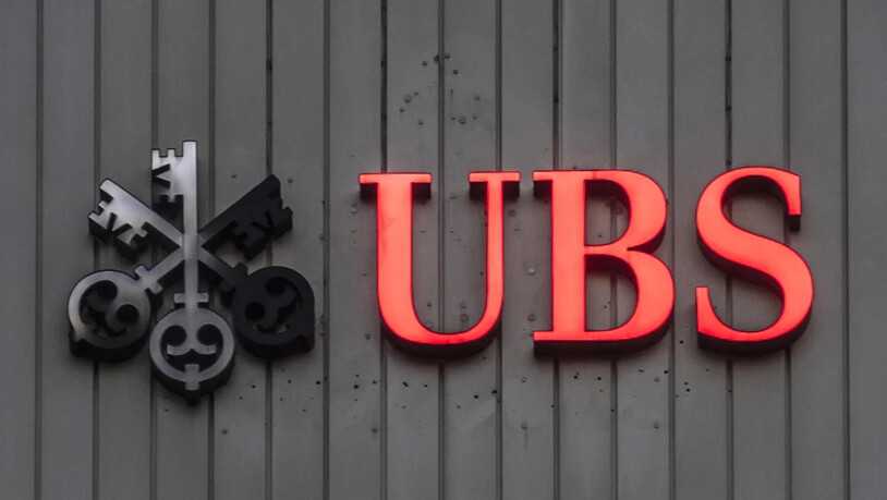Die Grossbank UBS wehrt sich weiter gegen eine bedingungslose Lieferung von UBS-Kundendaten im Zusammenhang mit dem Amtshilfegesuch aus Frankreich. (Archivbild)