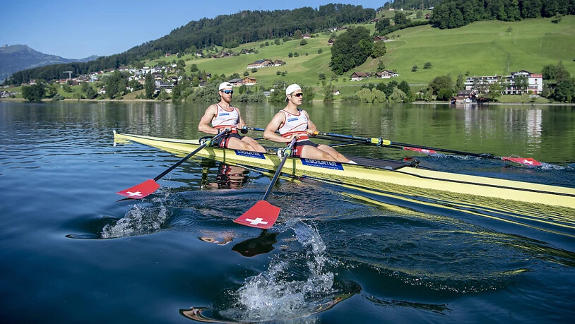 Roman Röösli (rechts) und Barnabé Delarze können endlich wieder auf dem Wasser trainieren