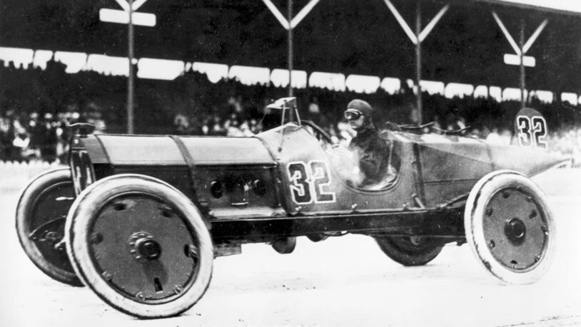 Ray Harroun gewann in einem Auto der Firma Marmon die Premiere des 500-Meilen-Rennens von Indianapolis.