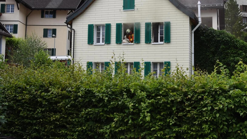 In diesem Haus in Pfäfers hat es am Montagmorgen gebrannt.