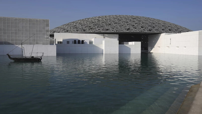 ARCHIV - Der Louvre Abu Dhabi ist wieder für Besucher geöffnet worden. Foto: Kamran Jebreili/AP/dpa