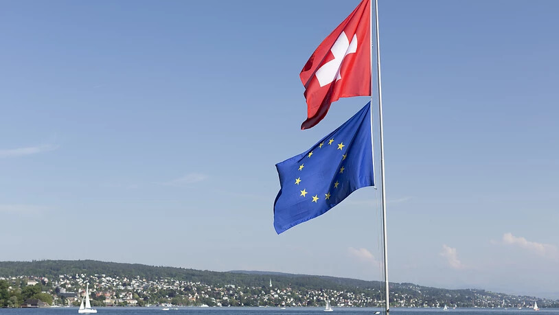 Ohne die Zuwanderung aus den EU- und Efta-Staaten würde der Schweizer Arbeitsmarkt schlechter dastehen. Zu diesem Schluss kommt eine neue Studie des Bundes. (Themenbild)
