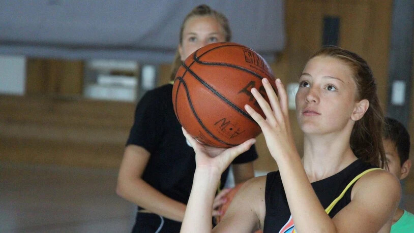 In Sportcamps können Jugendliche neue Sportarten ausprobieren.