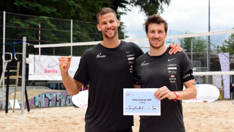 Stark: Nico Beeler (rechts) und Marco Krattiger werden beim fünften Turnier zum dritten Mal «King of the Court». 