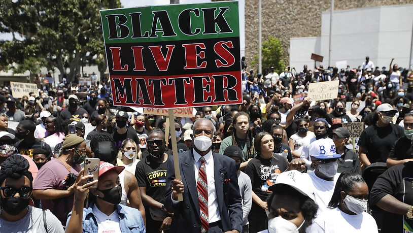 Der Tod des Afroamerikaners George Floyd löste in den ganzen USA Proteste aus. (Foto: Marcio Jose Sanchez / AP/KEYSTONE-SDA)