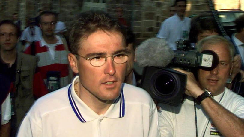 1998 folgte für Alex Zülle das dunkelste Kapitel seiner Laufbahn. Im Zuge des Festina-Dopingskandals wurde Zülle von der Tour de France ausgeschlossen. Später gestand er den Gebrauch von EPO. Nach einer siebenmonatigen Sperre kehrte Zülle im Frühjahr…