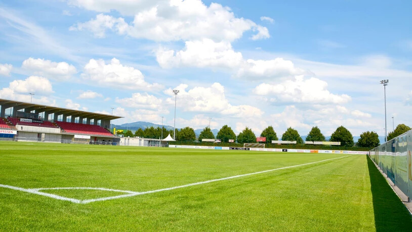Investition in die Infrastruktur: Im Stadion Grünfeld in Rapperswil-Jona gibt es bald eine neue LED-Flutlichtanlage.