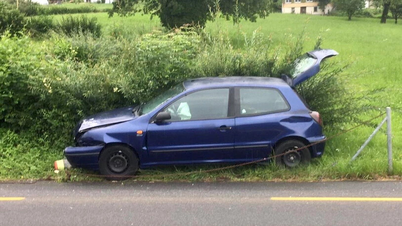 Die 62-jährige Lenkerin verlor aus noch ungeklärten Gründen die Kontrolle über ihr Auto.