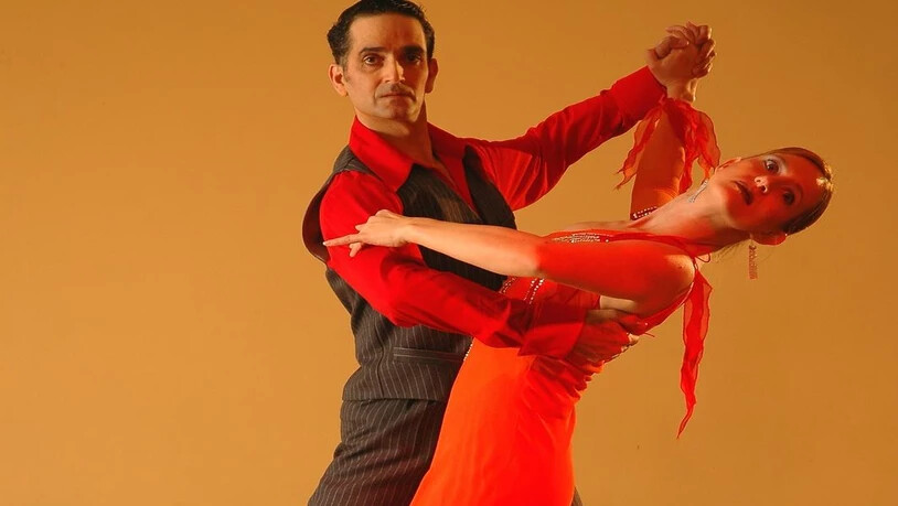 Lexi wird Salsatänzerin.