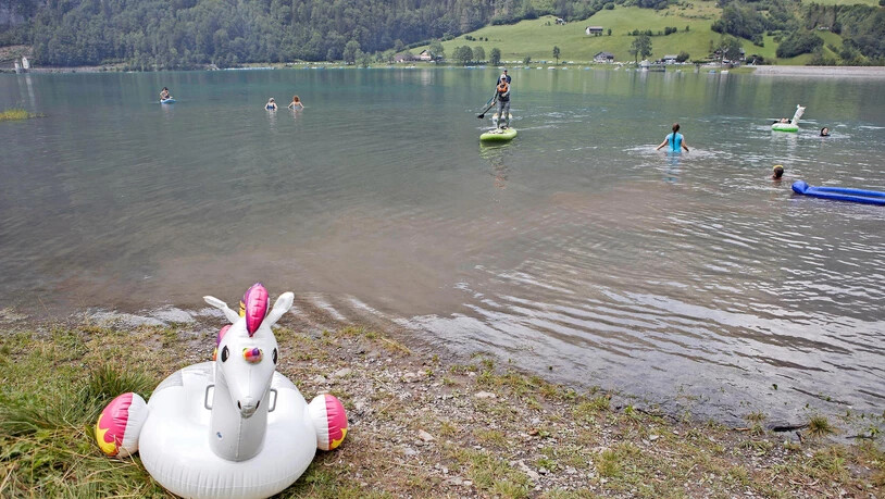 Gute Wasserqualität: Der Badespass im Klöntal wird durch nichts getrübt.
