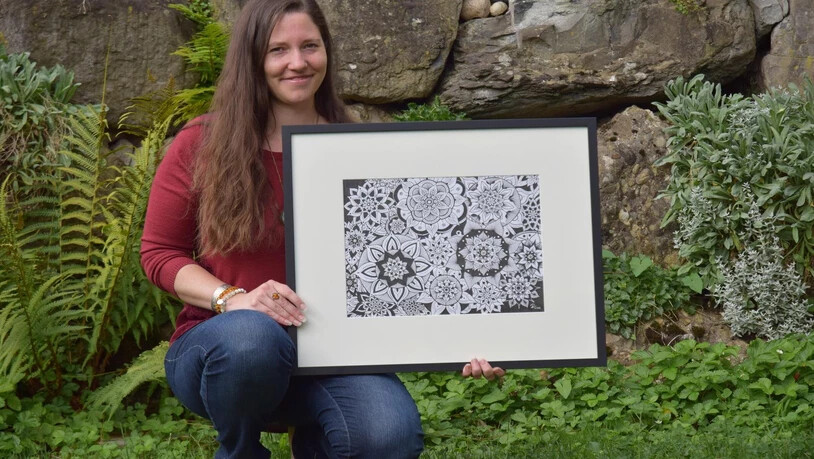 Riana Gmür schafft es, in ihren Bildern ihre Gefühlswelt mit den Formen der Natur in Einklang zu bringen.