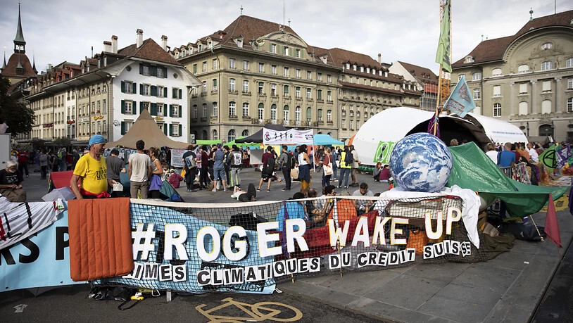 Auch Tennis-Star Roger Federer wurde von den Klima-Aktivisten angesprochen.