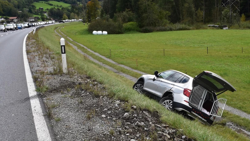 ...und dem der 64-Jährigen entstand Totalschaden.