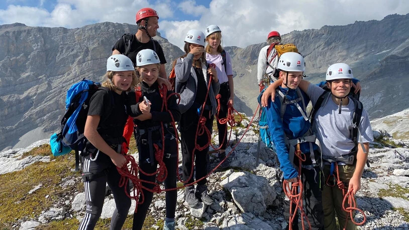 Im Gebirge: Die Schüler lernen klettern sowie etwas über die Geologie.