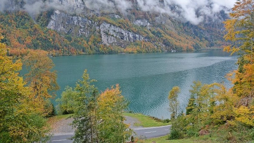 Ein Juwel: Der Klöntalersee  ist zu jeder Jahres-, Tages- oder Nachtzeit eine Reise wert.
