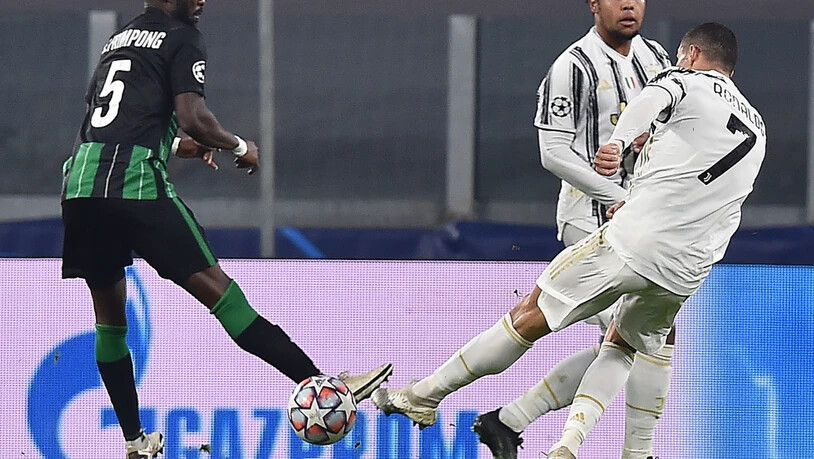 Cristiano Ronaldo gleicht für Juventus mit einem Weitschuss aus - in der Nachspielzeit sichert Alvaro Morata den Italienern das Achtelfinal-Ticket