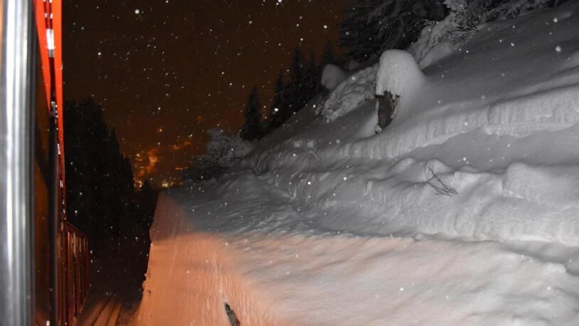 Neben der Trasse der Parsennbahn kam es zum Unfall.