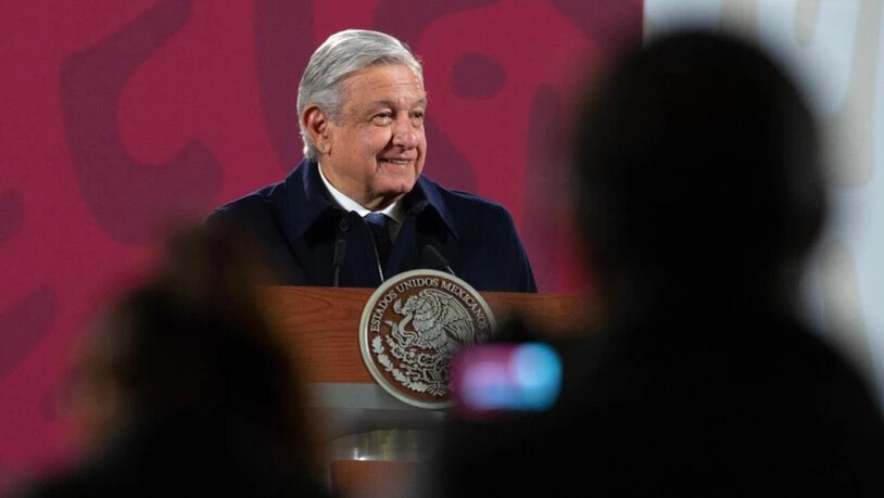 HANDOUT - Andres Manuel Lopez Obrador, Präsident von Mexiko, auf seiner täglichen Pressekonferenz. Foto: ---/Presidencia Mexico/dpa - ACHTUNG: Nur zur redaktionellen Verwendung und nur mit vollständiger Nennung des vorstehenden Credits