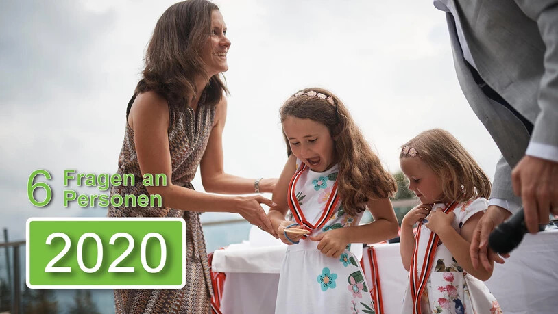 Familie Vogel erhält die Goldmedaille für das familienfreundlichste Hotel der Schweiz von 2020.