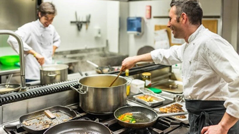 In verschiedenen Lebensmittelbetrieben in Graubünden und Glarus wurden Kontrollen durchgeführt.