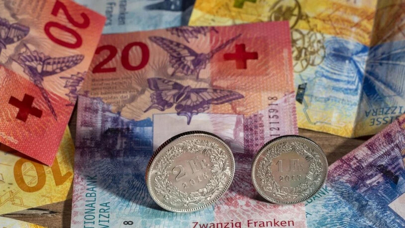 Der Basler Grosse Rat debattiert über die Volksinitiative "Kein Lohn unter 23 Franken".