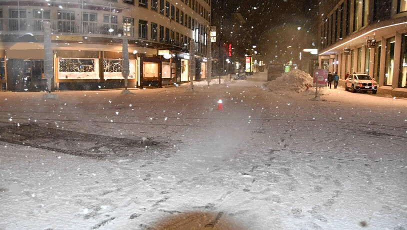 Beim Bahnhof in Chur ist es am Mittwochabend zu einem Unfall gekommen.