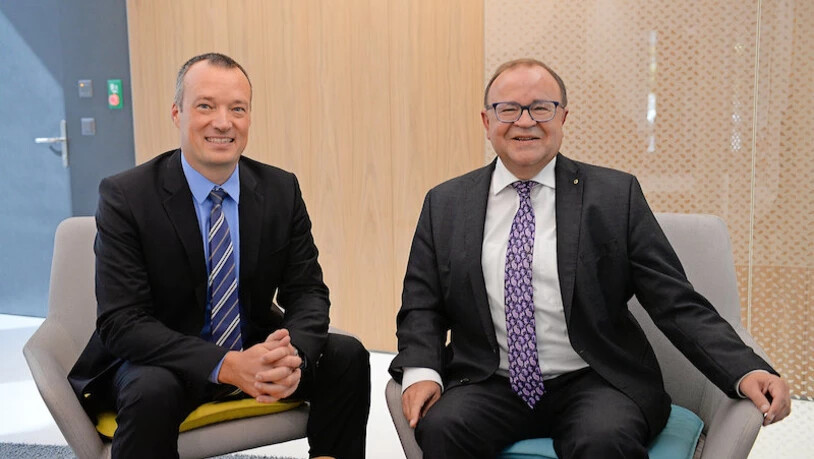 Sie wollen mit ihrer Kantonalbank wachsen: CEO Sven Wiederkehr (links) und Verwaltungsratspräsident Martin Leutenegger empfehlen die Privatisierung. Bild: Fridolin Rast
