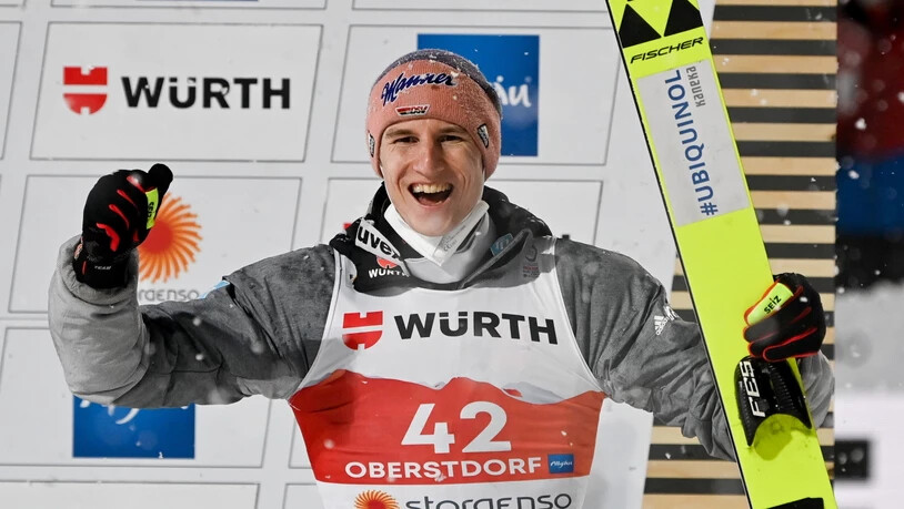 Der überglückliche Lokalmatador: Auch der Oberstdorfer Karl Geiger durfte über vier Medaillen jubeln