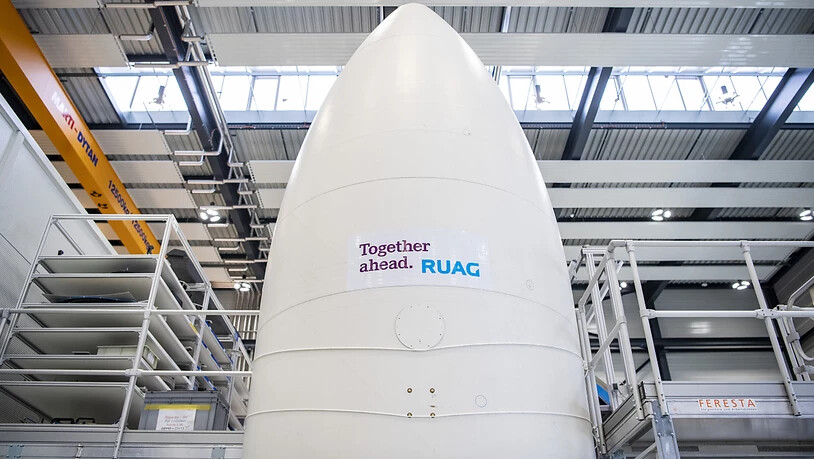 Nach der Abspaltung des Geschäfts für die Schweizer Armee wird der Luft- und Raumfahrtkonzern Ruag International zerlegt: Das Unternehmen will sich auf das Satellitengeschäft konzentrieren und damit durchstarten. (Archivbild)