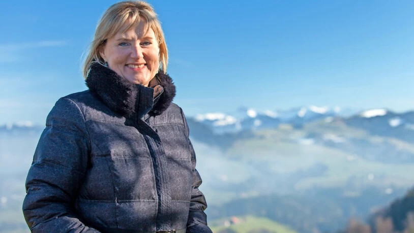 Sie sammelt Geschichten: Die Reisejournalistin und Autorin Petra Koci hat im Glarnerland  111 bemerkenswerte Orte aufgespürt.