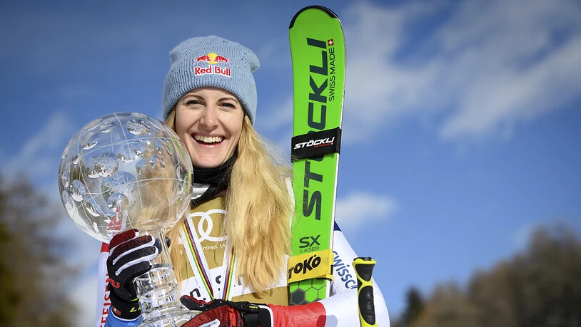 Fanny Smith überstrahlt in Veysonnaz die Konkurrenz und führt sich selbst erneut aufs Podest und die Schweiz zum Sieg in der Nationenwertung