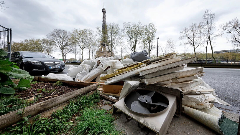 Paris hat ein Müllproblem. Foto: Leo Novel/dpa