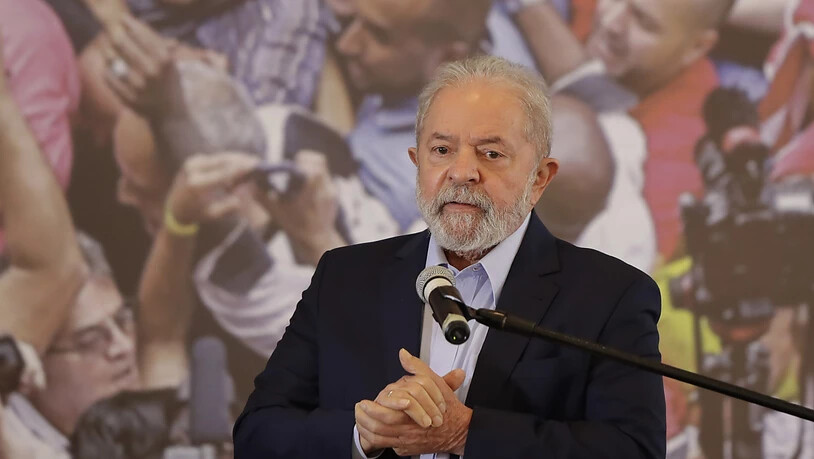 ARCHIV - Der ehemalige brasilianische Präsident Luiz Inacio Lula da Silva spricht in der Zentrale der Metallarbeitergewerkschaft Anfang März. Foto: Andre Penner/AP/dpa
