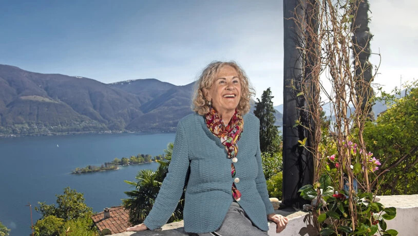 Das Tessin ist seit ihrer Kindheit ihr Sehnsuchtsort: Eveline Hasler auf der Terrasse ihres Hauses in Ronco sopra Ascona.