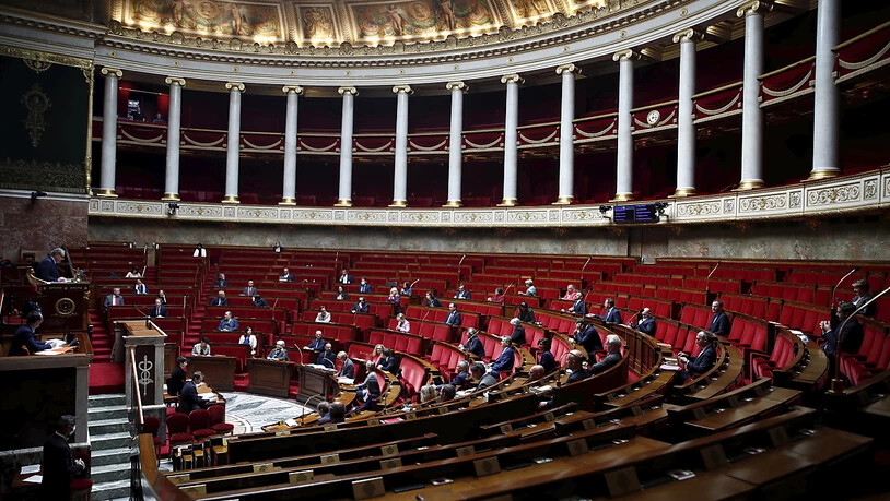 ARCHIV - 332 zu 77 endete das Votum für den Gesetzentwurf; 145 Abgeordnete enthielten sich (Archiv). Foto: Gonzalo Fuentes/Reuters Pool/AP/dpa
