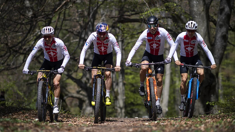 Vier Anwärter für drei Quotenplätze: Nino Schurter, Lars Forster, Thomas Litscher und Filippo Colombo (von links) führen das starke Team von Swiss Cycling an, das in Tokio mit drei Startplätzen planen kann