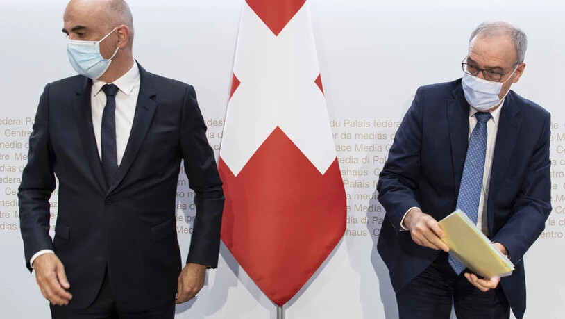 Lockern wohl Ende Mai weiter: Die Bundesräte Alain Berset und Guy Parmelin.