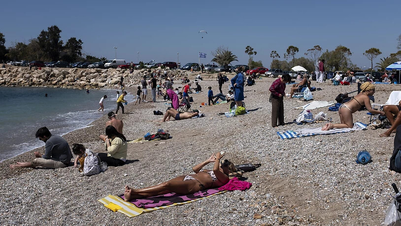 Am Samstag wird in Griechenland offiziell die Tourismus-Saison eingeläutet. In den Urlaubszielen wird kräftig geimpft - um Touristen mit "covidfreien Inseln" zu locken.