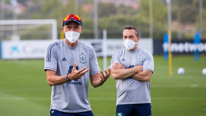 Spaniens Nationalcoach Luis Enrique (links) sieht sich in der EM-Vorbereitung mit einigen Problemen konfrontiert