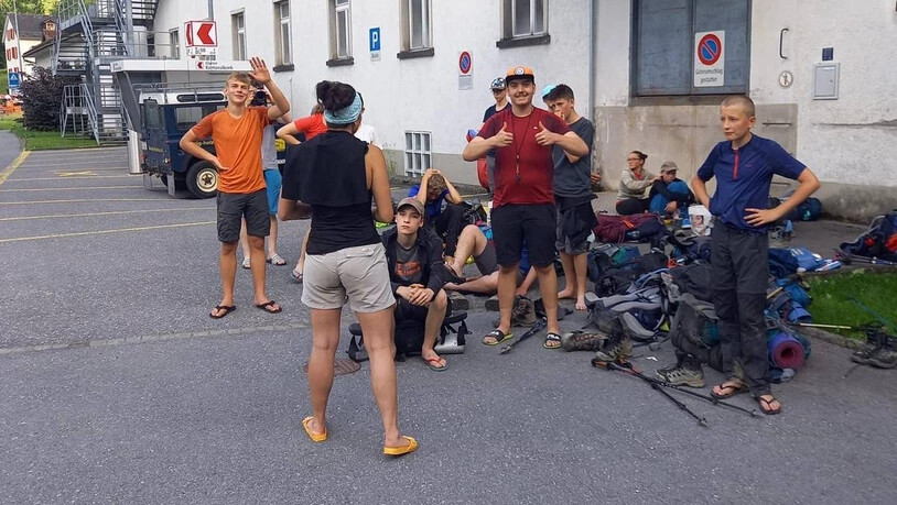 Aus der Patsche geholfen: Die Jugendlichen aus dem Welschland freuen sich über die Notschlafstelle in Linthal.