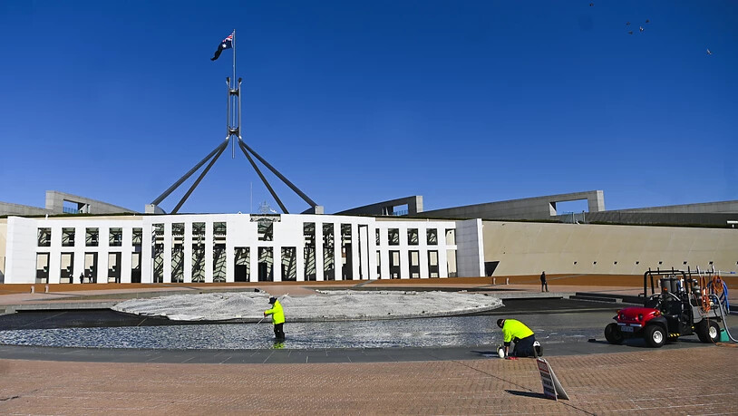 A general view of Parliament House in Canberra, Thursday, August 12, 2021. The Federal Parliament has been closed to the public and functioning with building access limited to essential business. (AAP Image/Lukas Coch) NO ARCHIVING