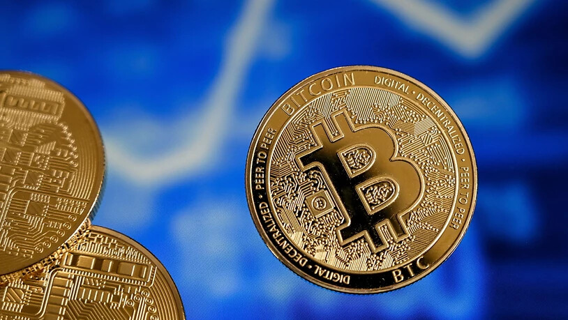 Die Digitalwährung Bitcoin ist wieder auf dem Weg nach oben. (Archivbild)