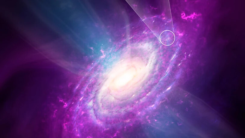 Künstlerische Darstellung der Milchstrasse: Das von aussen in die Galaxie einströmende Gas (violett) vermischt sich nicht effizient mit dem bereits vorhandenen Gas des interstellaren Raums. Deshalb weist das Gas nicht überall die solare Metallizität auf …